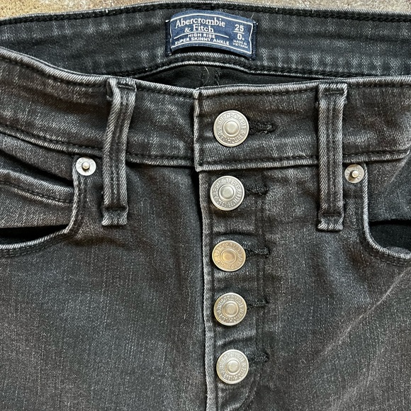 Abercrombie and Fitch high rise super skinny ankle jeans - Picture 3 of 3